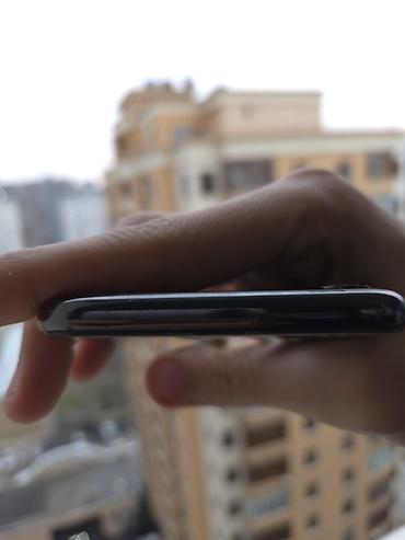 Apple iPhone: IPhone X, 64 GB, Qara, Zəmanət, Face ID, Sənədlərlə — 6