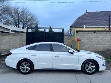 Hyundai: Hyundai Sonata: 2019 г., 2 л, Автомат, Газ, Седан — 3