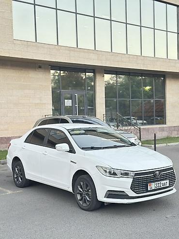 mini ev: BYD Qin: 2023 г., 0.1 л, Автомат, Электромобиль, Седан — 4