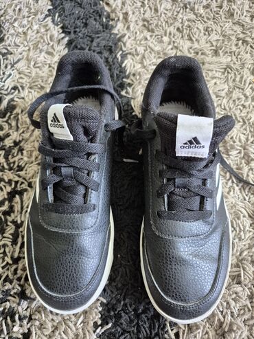 cik obuca futog: Adidas, Veličina - 36 na lalafo.rs cik obuca futog: Adidas, Veličina - 36