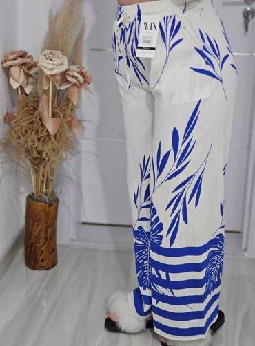 Pantalone: 06. Pantalone 
M/L i Xl/2xl — 16