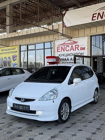 Honda Fit: 2003 г., 1.5 л, Автомат, Бензин, Хэтчбэк