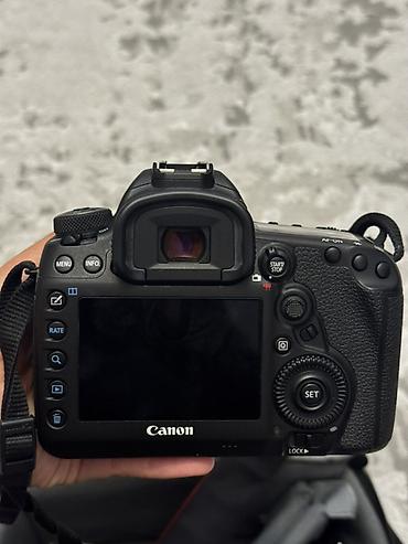 canon eos 6d qiymeti: Kamera az və çox səliqəli istifadə edilib. Texniki cəhətdən hər şey — 8
