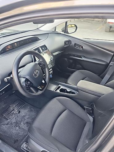 go park: Toyota Prius: 2020 г., 1.8 л, Вариатор, Гибрид, Хэтчбэк — 7