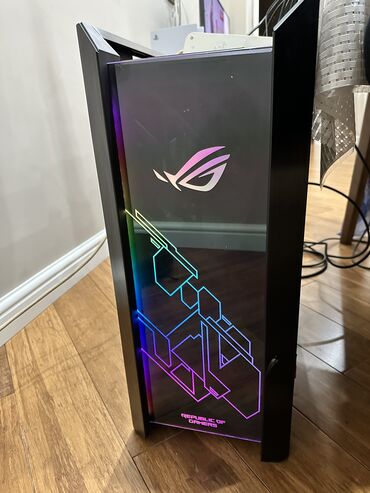 Masaüstü kompüterlər və iş stansiyaları: Case : rog strix helios (full tower) motherboard: rog crosshair viii