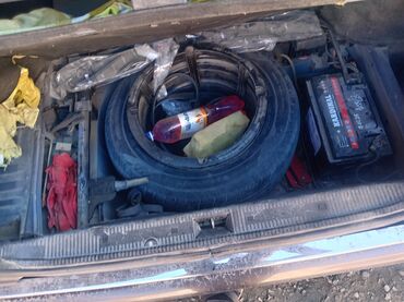 Mercedes-Benz: Mercedes-Benz C 180: 1.8 l | 1995 il Sedan — 3