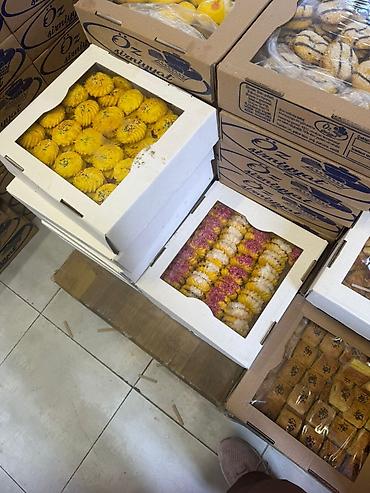 kərəm yağı: Məhsul: Qutuda assorti peçenye Təsvir: - Klassik şirniyyat assortisi — 5