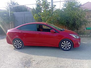 hyundai sonata sukan: Hyundai Accent sedan – qırmızı rəng - Kuzov: 4 qapılı sedan, parlaq — 4