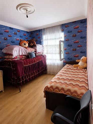 Həyət evləri və villaların satışı: Satılır – həyət evi - Masazirda 1 heyetde 2 ev satilir . Her biri tam — 4