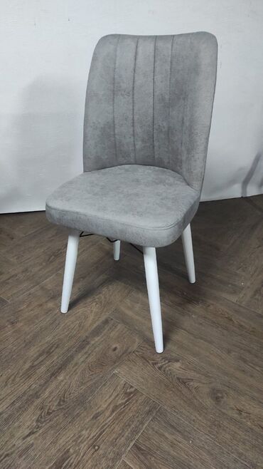 Stolice: Stolice
Cena po komadu 
Saljemo brzom postom na lalafo.rs — 2 Stolice: Stolice
Cena po komadu 
Saljemo brzom postom — 2