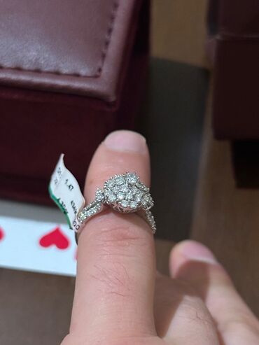 Üzüklər: Nişan, Üzük, Ağ qızıl, 750 Əyar, Brilyant, 1.01-1.50 Karat — 6