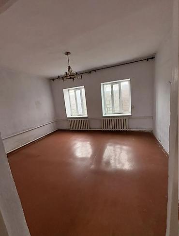 Продажа коттеджей и домов: Срочно продаётся дом. По ул. Строительная 15.Дом расположен в удобном — 13