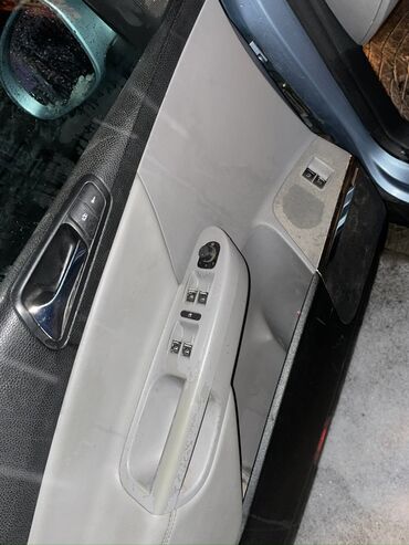 Volkswagen: Volkswagen Passat: 2006 г., 1.8 л, Автомат, Бензин, Универсал — 13