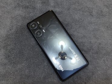 нарын телефоны: Poco F5, Б/у, 256 ГБ, цвет - Черный, 2 SIM