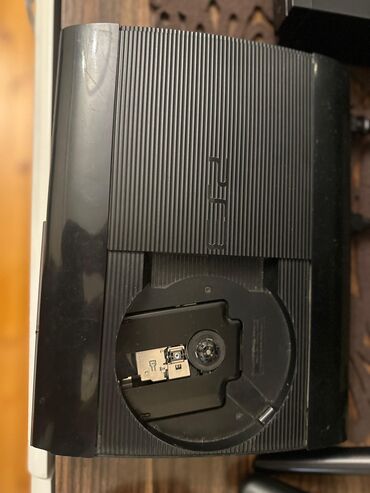 PS3 (Sony PlayStation 3): Ps 3 super slim 500 gb yaddas ustada qeti sekilde olmayib ela -da lalafo.az — 4 PS3 (Sony PlayStation 3): Ps 3 super slim 500 gb yaddas ustada qeti sekilde olmayib ela — 4