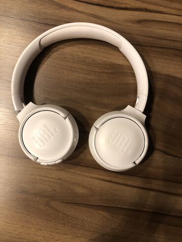 jbl p35: Qulaqcıq JBL orijinal satılır. ideal vəziyyətdə.
qutu yoxdur