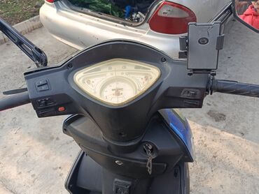 Скутеры: Тип скутера 150 куб. см, Бензин, Б/у — 7