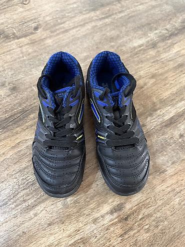 nike react: Детские футбольные бутсы/сороконожки Nike. - Размер: 33, длина — 1