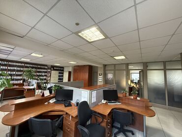 помешение под кафе: Сдаю Офис, 220 м², В административном здании, С отдельной кухней, С последующим выкупом, 1 линия