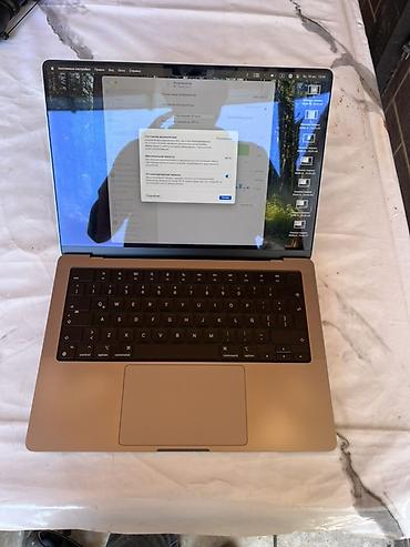 Ноутбуки Apple (MacBook): Apple MacBook Pro 14" Макбук m1 pro - Экран Оперативка 16 гигабайт at lalafo.kg — 6 Ноутбуки Apple (MacBook): Apple MacBook Pro 14" Макбук m1 pro - Экран Оперативка 16 гигабайт — 6