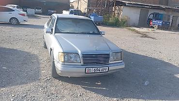 мер 211: Mercedes-Benz W124: 1995 г., Седан — 3