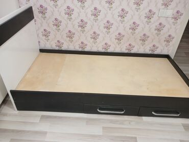 Çarpayılar: İşlənmiş, Təknəfərlik çarpayı, Bazasız, Matras ilə, Siyirməli