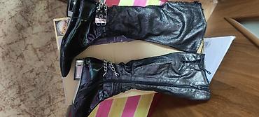 Мокасины и лоферы: Женская обувь — несколько пар на выбор:размеры36 лаковые туфли и Деми — 7