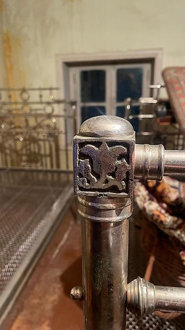 antik mebellər: Antik metal çarpayı dəsti - Material: ağır, keyfiyyətli tökmə və boru — 1