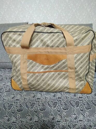 дорожные сумки мужские: Сумка дорожная, б/у куплена в Болгарии, использовалась 3 раза