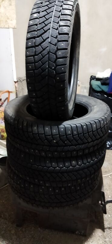 шины разноширокие: Шины 195 / 65 / R 15, Зимняя шипованная, Комплект, Легковые