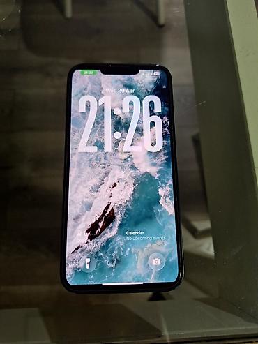 Apple iPhone: Apple Iphone 13 128GB Na telefonu je sve fabricko,nikada — 15