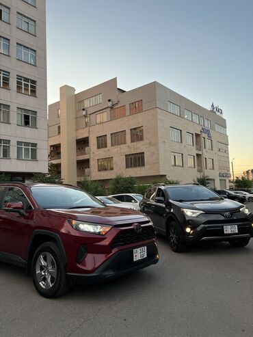 Toyota: Toyota RAV4: 2020 г., 2.5 л, Автомат, Бензин, Внедорожник