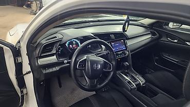 Honda: Honda Civic: 2017 г., 2 л, Вариатор, Бензин, Седан — 12