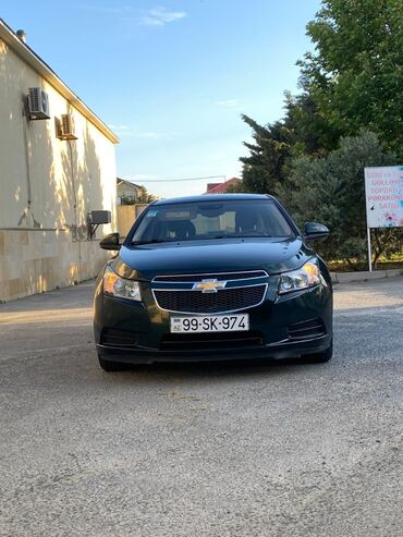 xacmaz masin: Chevrolet : 1.4 л | 2015 г. 200000 км Седан