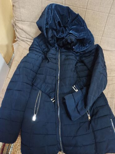 ženska zimska jakna: Ženska teget jakna, nošena odlično očuvana,sve ispravno, oznaka vel