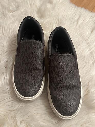 Qadın ayaqqabıları: Məhsul: Michael Kors qadın slip-on krossovkaları - Model: Slip-on — 1