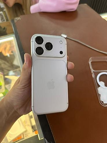 IPhonePro, 17
