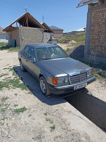 сапок мерс: Mercedes-Benz 230: 1988 г., 2.3 л, Механика, Бензин, Седан