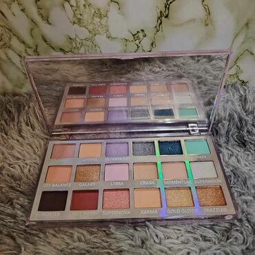 gde kupiti lee farmerke u beogradu: 💥Paleta senki 💥Huda Beauty paleta sa 18 novih nijansi 💥Dugotrajna i