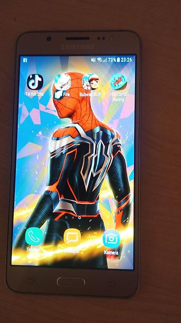 iphone 15 replika: Samsung Galaxy J5, 16 GB, rəng - Qızılı, İki sim kartlı — 1