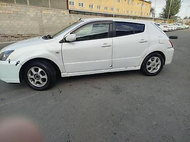 dodge neon: Белый 5‑дверный хэтчбек. Практичный городской автомобиль с просторным — 3