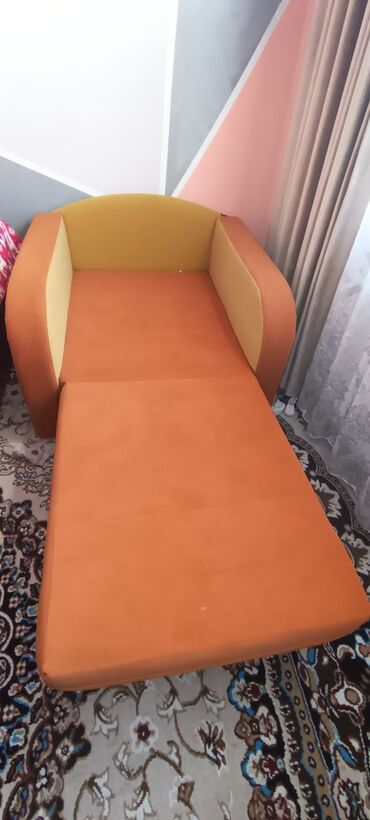 продаю кресло кровать: Диван-кровать, цвет - Коричневый, Б/у