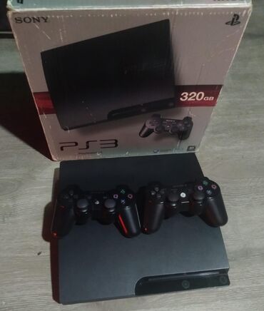 PS3 (Sony PlayStation 3): Ps 3 Slim Modeli İdeal Vezyetde Yaddas 320 GB 27 Oyun Var Ve 2 Eded