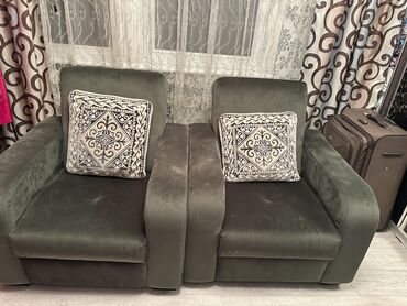 мебель диван раскладной: Цвет - Зеленый, Б/у