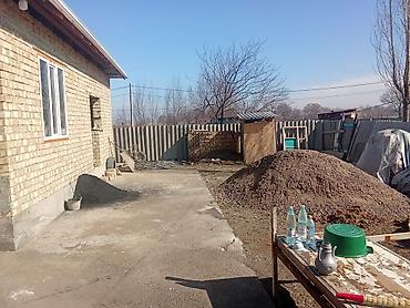 Продажа коттеджей и домов: Уй Сатылат. Биринчи май районуна караштуу Мурас Ордо коңушунан Мектеп — 8