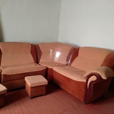 модульная мебель: Угловой диван, цвет - Бежевый, Б/у
