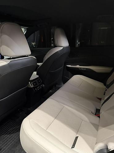 Lexus: Lexus RX: 2023 г., 2.5 л, Гибрид, Кроссовер — 9