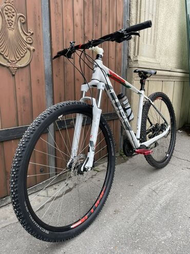 İdman velosipedləri: Dağ velosipedi Cube, 29", sürətlərin sayı: 1 — 1