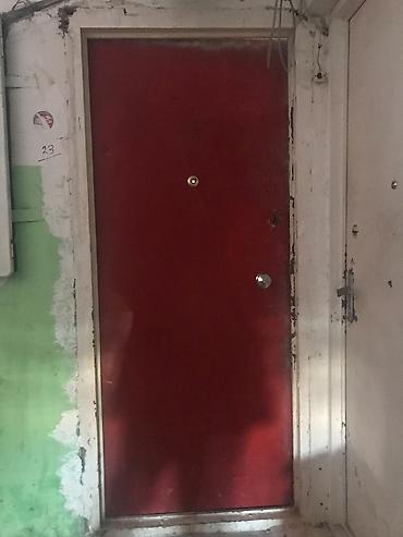 qapi seyf: Bina evindən çıxarılmış köhnə metal çöl qapısı satılır. Ölçü: 90×200 — 1