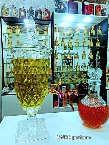 Gözəllik və sağlamlıq: TƏLƏSİN!!!! Hazır Ətir biznesi satılır. Mebellər, vitrinlər quvşinlər — 6